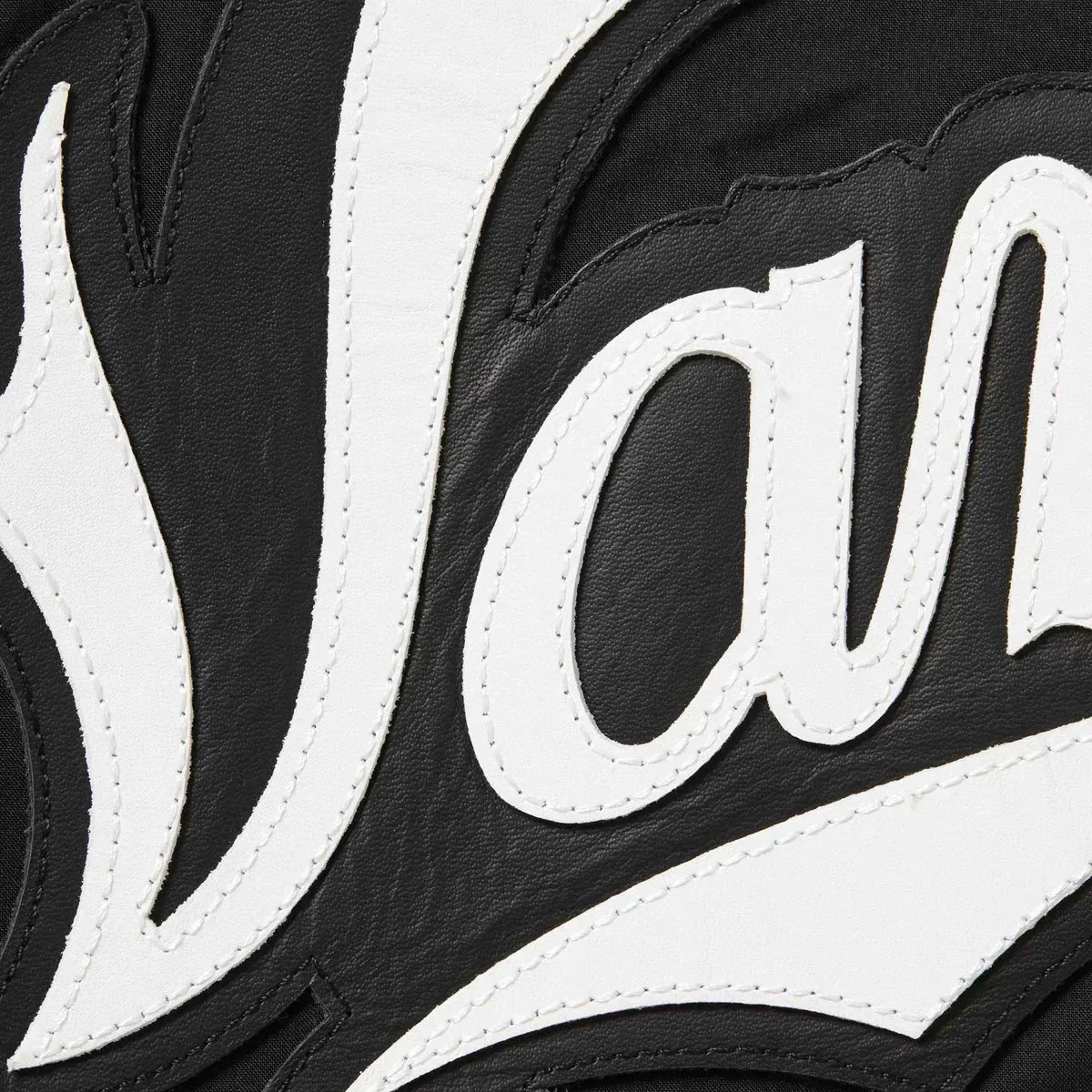 Veste GORE-TEX noire Maison de la Veste, vue portée